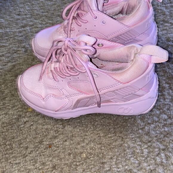 Heelys wheeled pink shoe - Picture 2 of 5